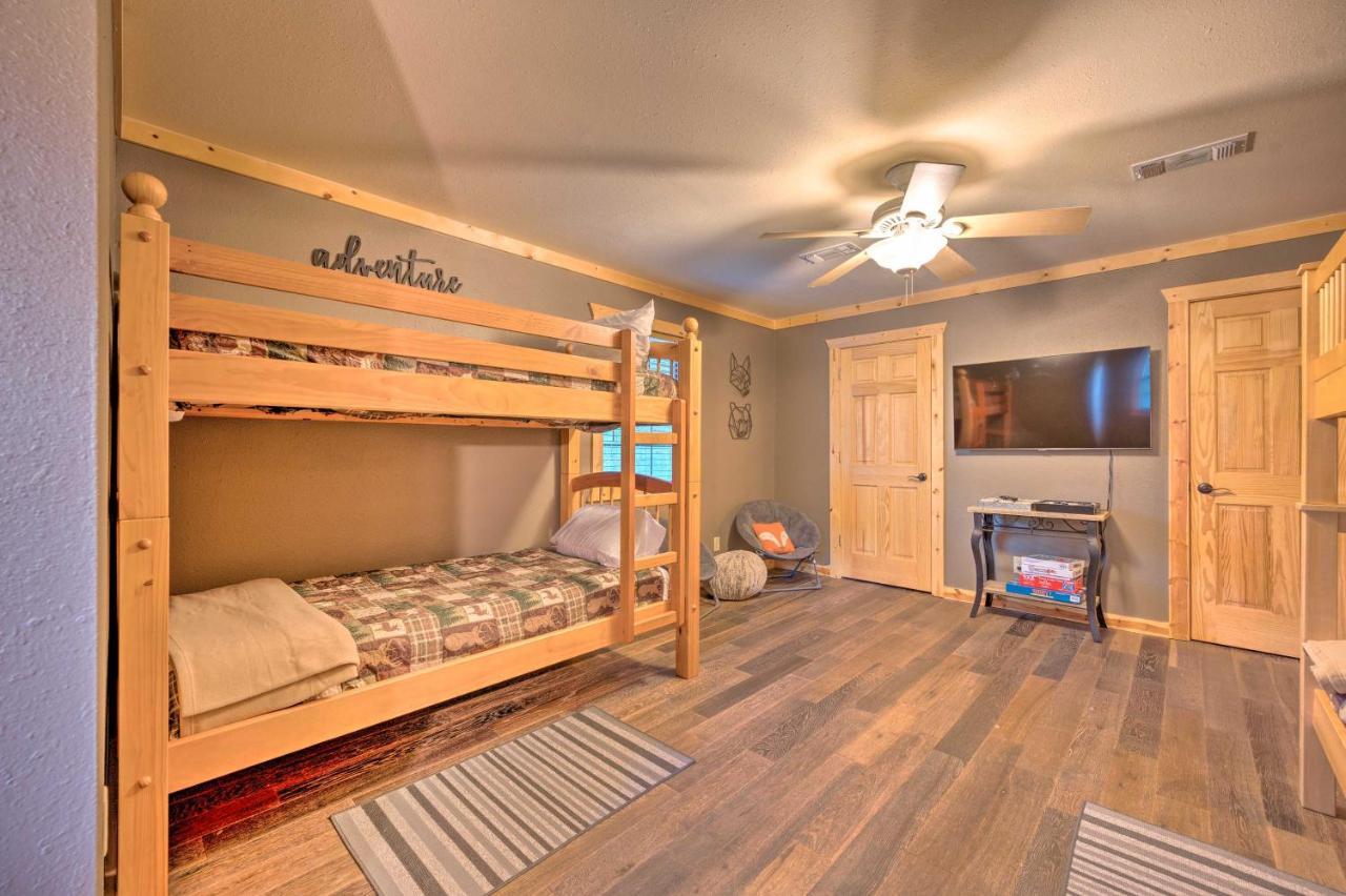הוילה Broken Bow Retreat On 2 Acres With Hot Tub And Deck! מראה חיצוני תמונה